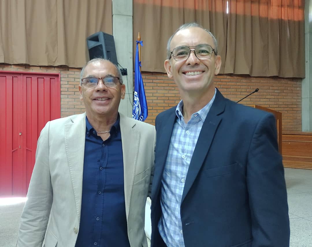 Academia Emeritense de Mérida, Venezuela, y dribbli puntales del fútbol y el deporte de los nuevos t