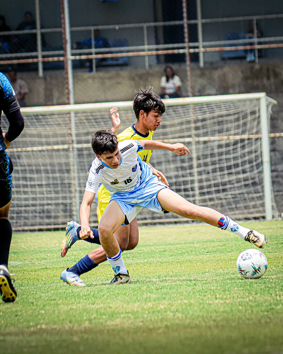 Arrancan las emociones en la Liga Élite Juvenil Suraki en Mérida