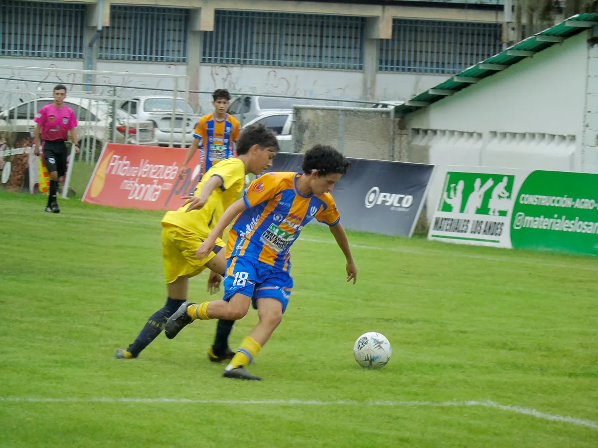 Así se disputó la jornada 5 de la Liga Élite Juvenil Suraki en Mérida